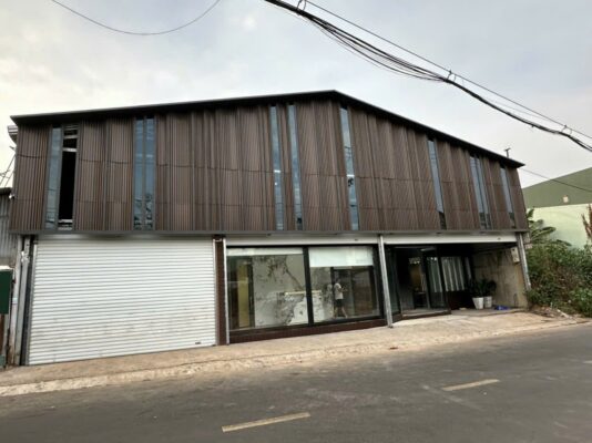 Cửa Cuốn Tấm Liền Úc lắp đặt cho cửa hàng kinh doanh