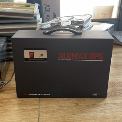 Bình Lưu Điện là phụ kiện cửa cuốn không thể thiếu